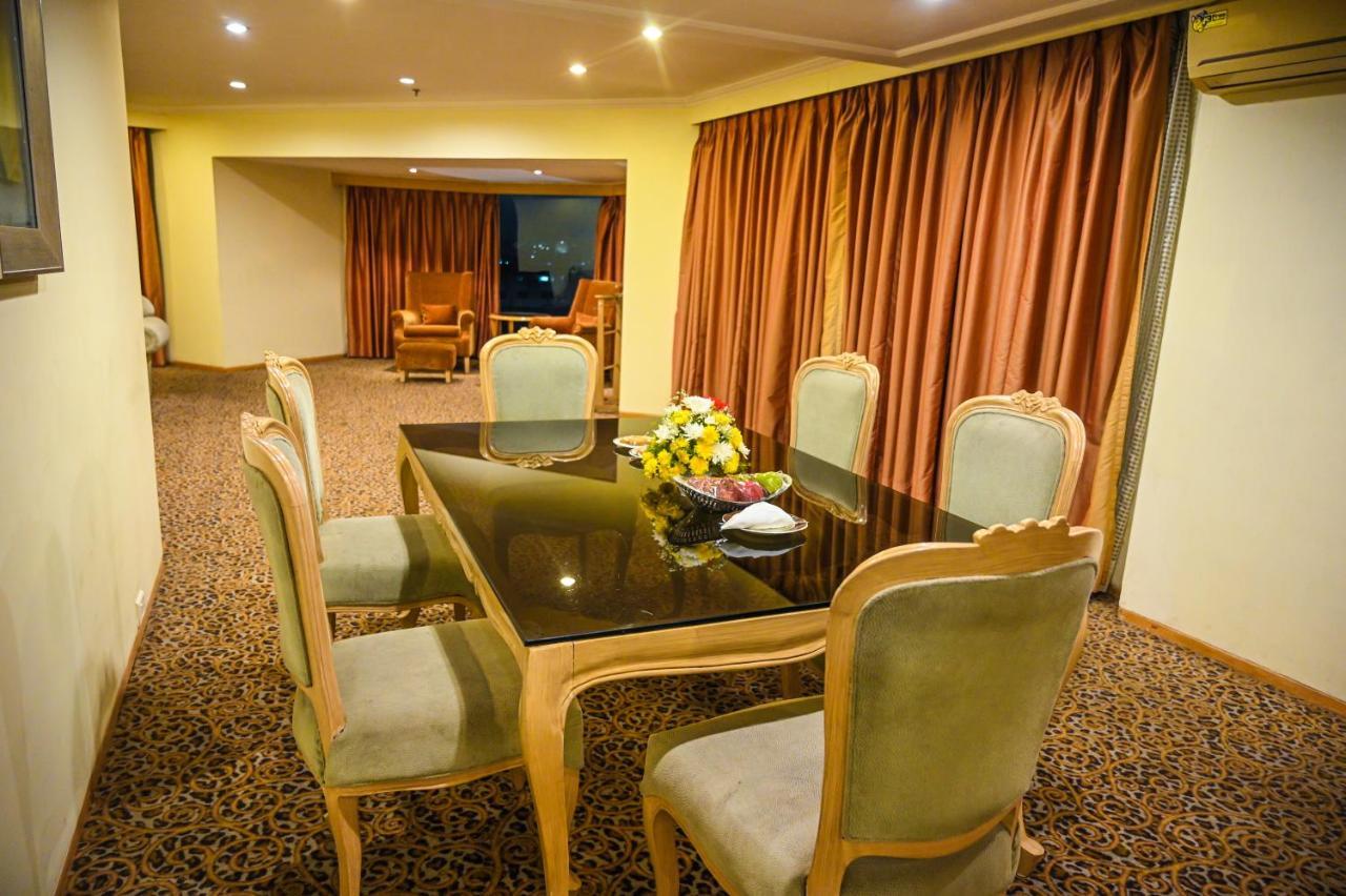 Katriya Hotel&Tower Hyderabad Exterior foto