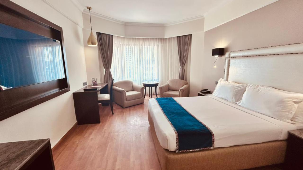 Katriya Hotel&Tower Hyderabad Exterior foto