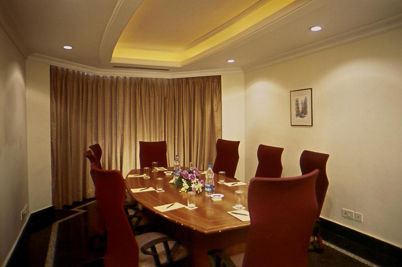 Katriya Hotel&Tower Hyderabad Exterior foto